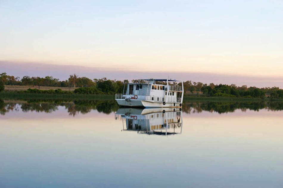 Borroloola Houseboats King Ash Bay Fishing Club